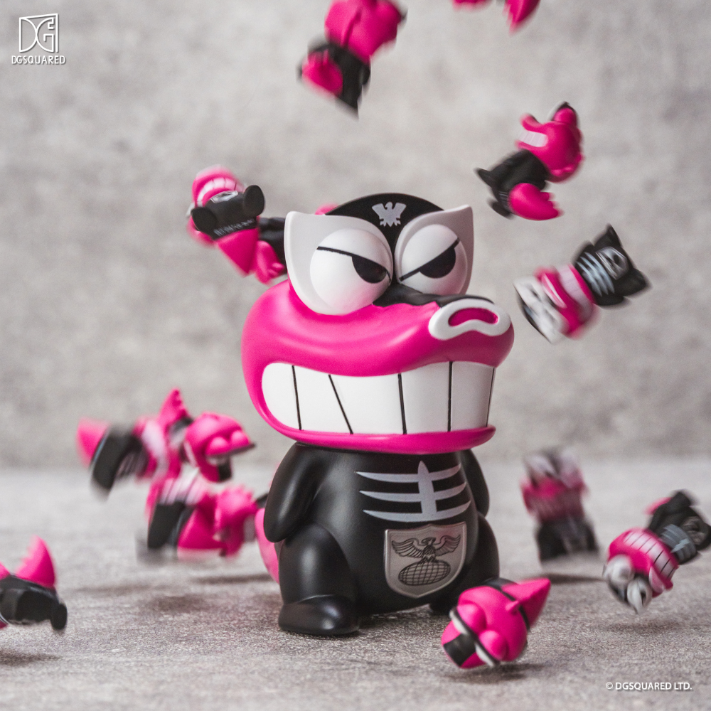 Crayon Shinchan x Masked Rider –Vinyl Figure - Waniyama-san x Shocker Combatman (original color) - DGSQUARED