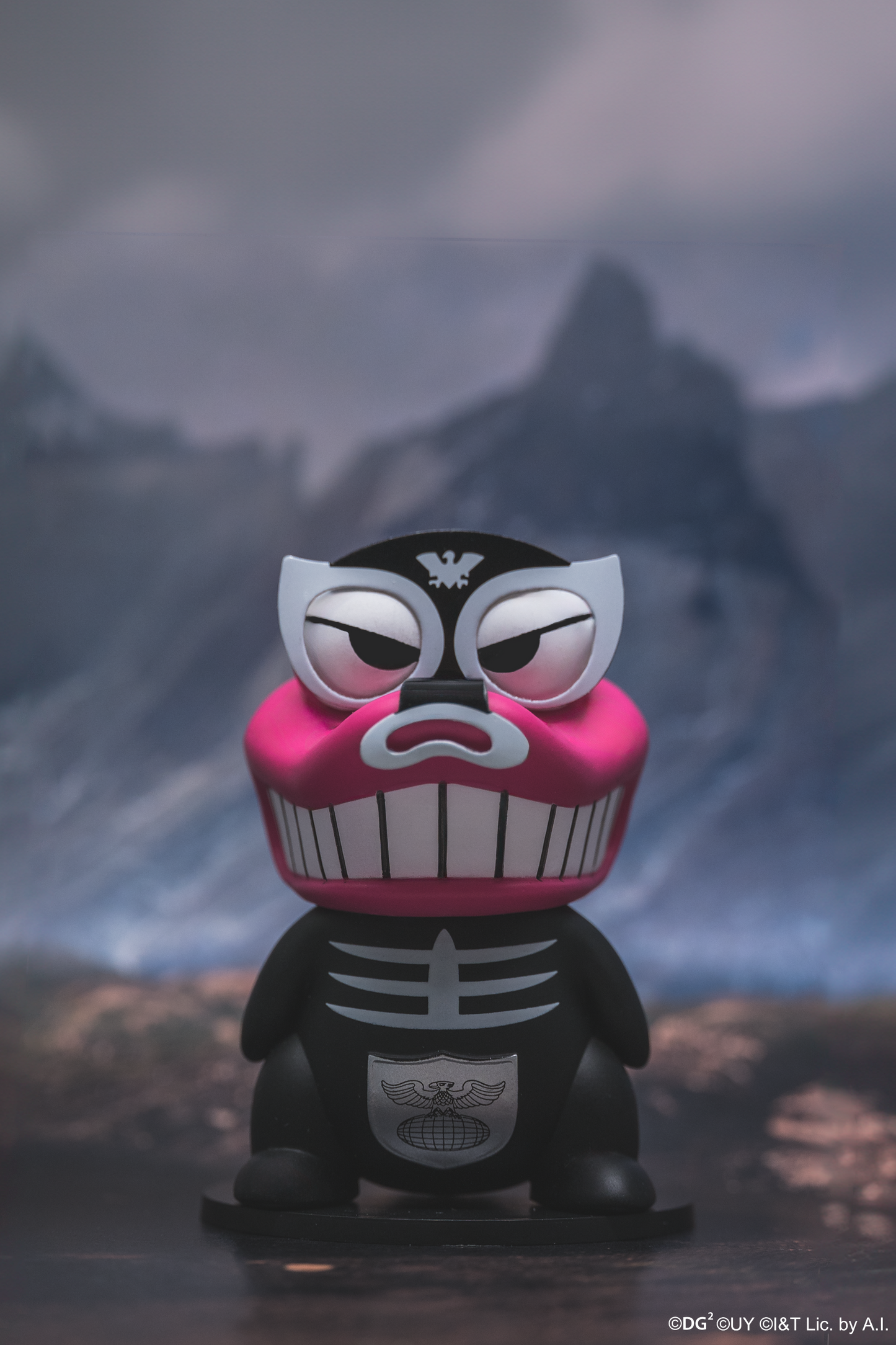 Crayon Shinchan x Masked Rider – Blind Box - DGSQUARED