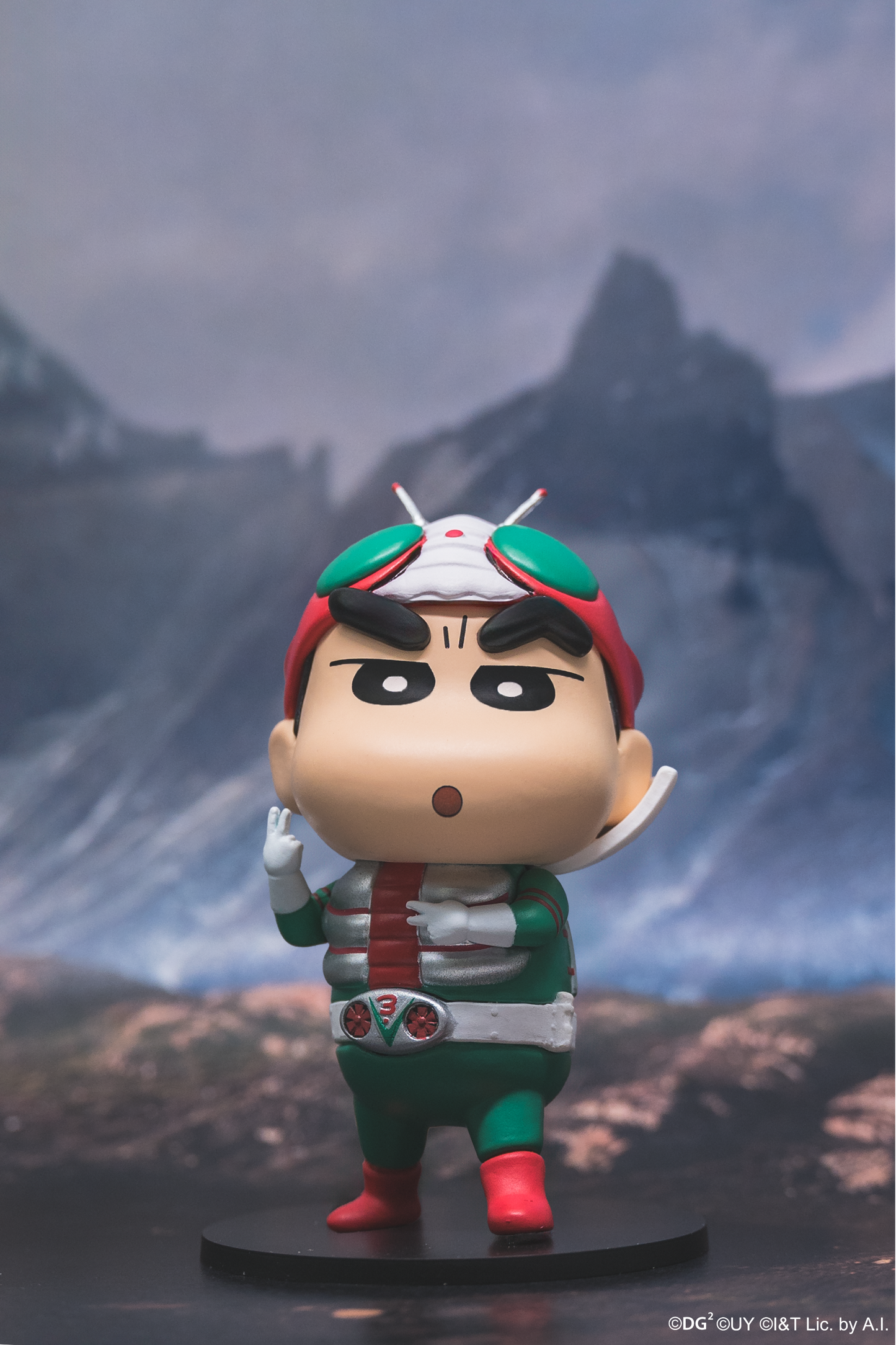 Crayon Shinchan x Masked Rider – Blind Box - DGSQUARED