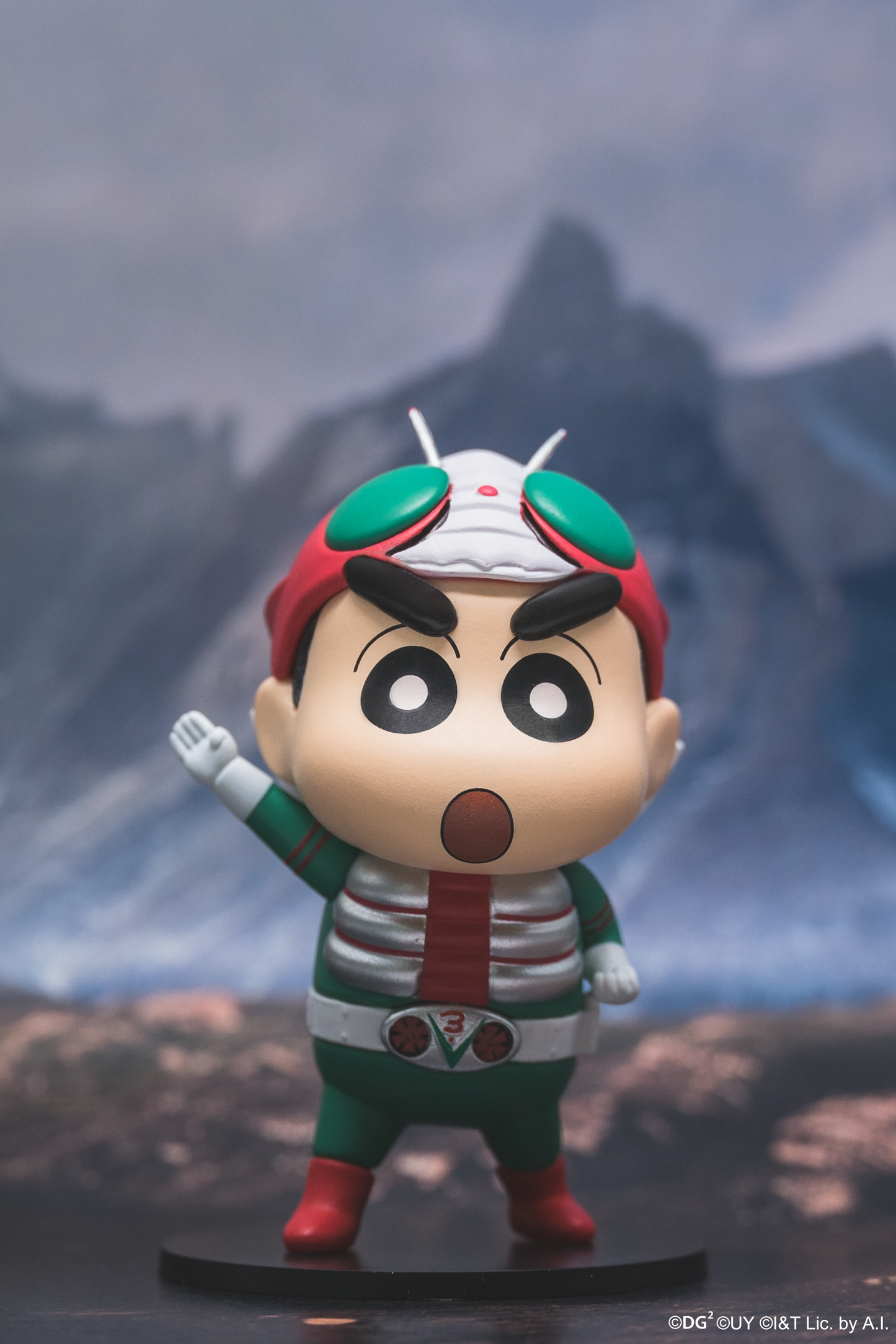 Crayon Shinchan x Masked Rider – Blind Box - DGSQUARED