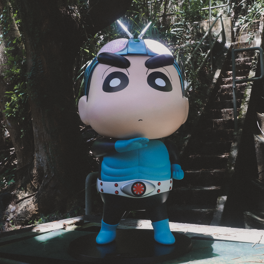 Crayon Shinchan x Masked Rider's 1 Vinyl Figure (70cmH)