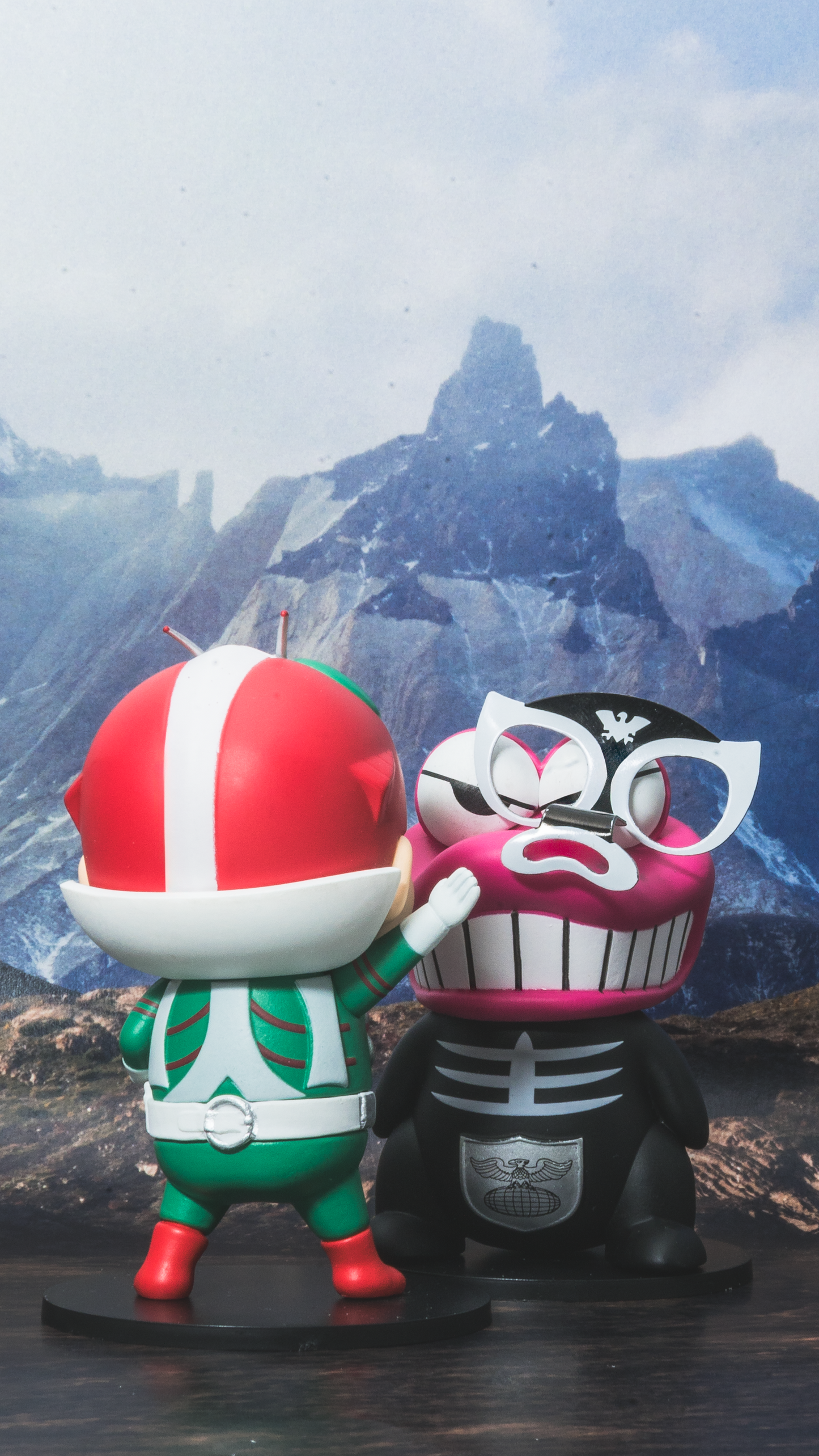 Crayon Shinchan x Masked Rider – Blind Box - DGSQUARED