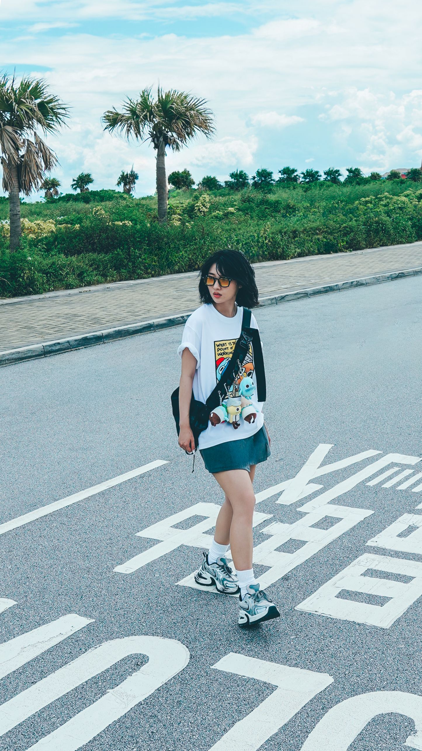 Yumo & Friends – What is the point Tee - DGSQUARED