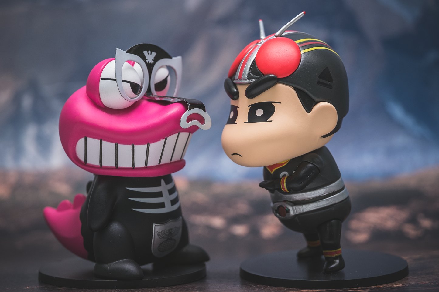 Crayon Shinchan x Masked Rider – Blind Box - DGSQUARED
