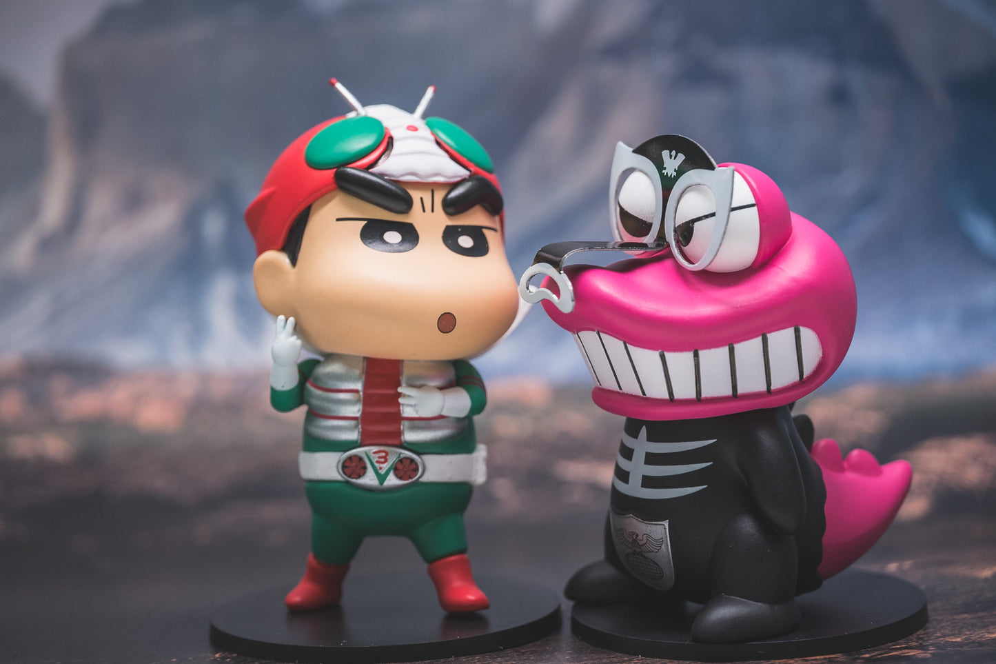 Crayon Shinchan x Masked Rider – Blind Box - DGSQUARED