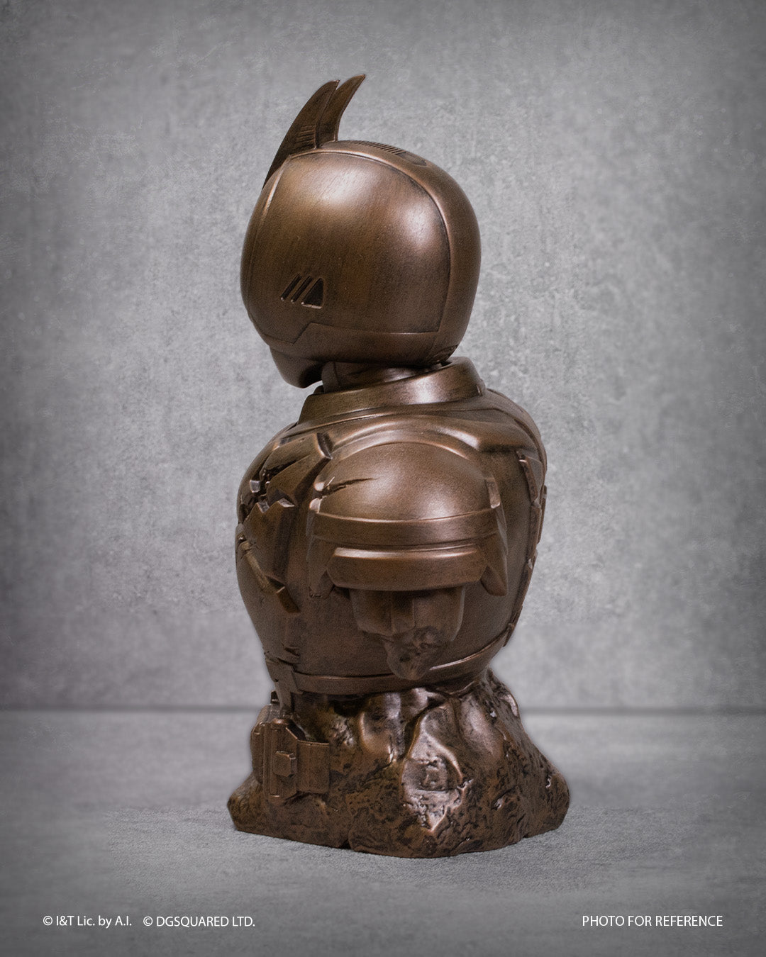 Kamen Rider Faiz Vinyl Half Bust Statue - Bronze color (Pre-order)