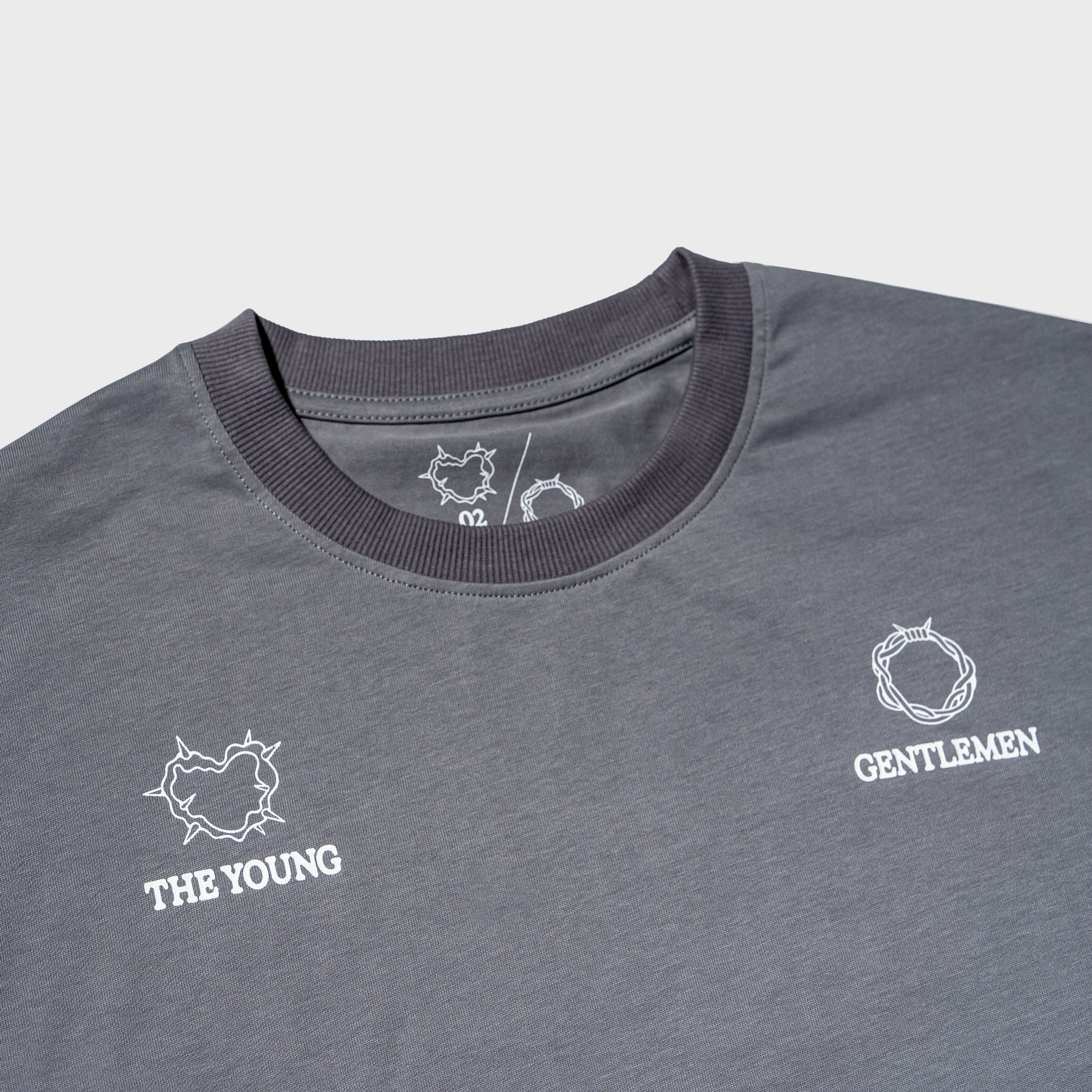 《The Young Gentlemen》 Print Tee - DGSQUARED