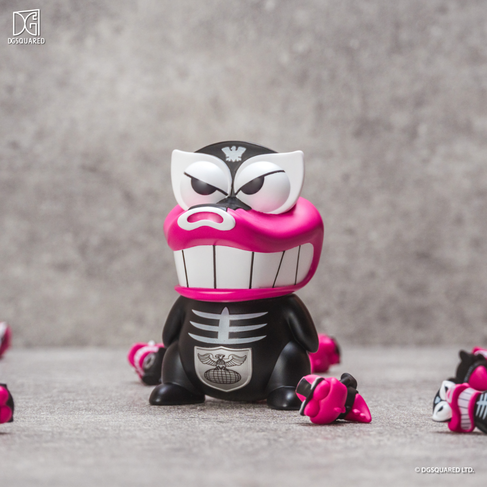 Crayon Shinchan x Masked Rider –Vinyl Figure - Waniyama-san x  Shocker Combatman (original color)