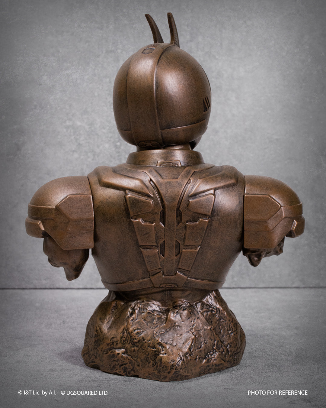 Kamen Rider Faiz Vinyl Half Bust Statue - Bronze color (Pre-order)